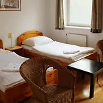 Boulevard Panzió - Self Check-in 3*