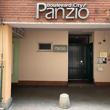 Vendégház Boulevard Panzio - Self Check-in 3*