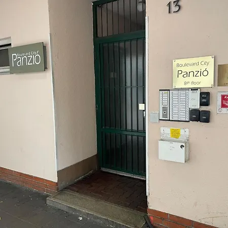 Boulevard Panzio - Self Check-in Pensionat 3*